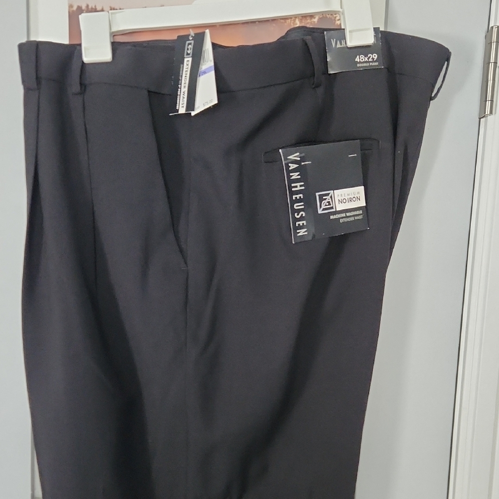 Van Heusen Men's Classic Black Dress Pants, Size 48W And 29L. - Picture 2 of 14